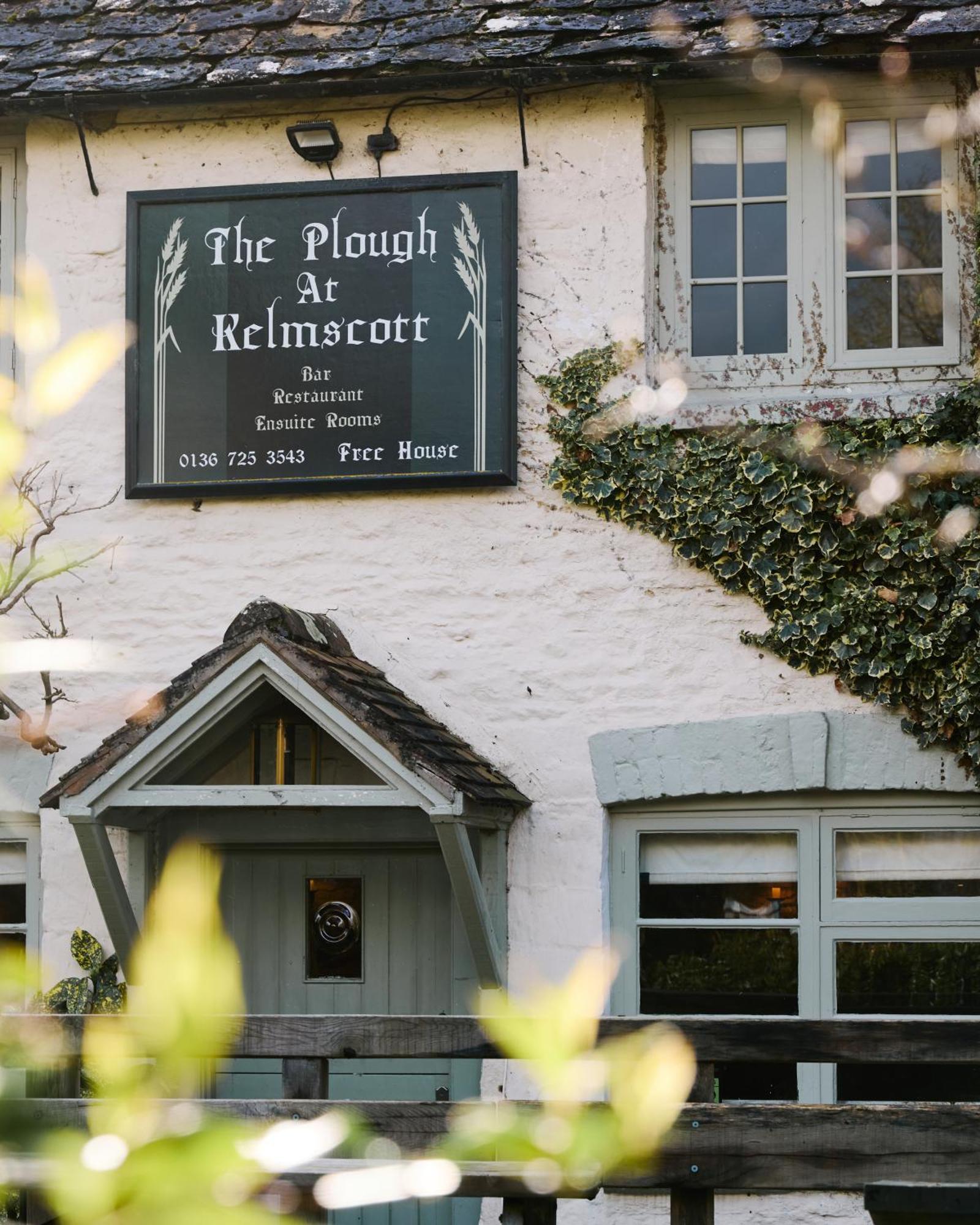 The Plough Inn Little Faringdon Exterior photo